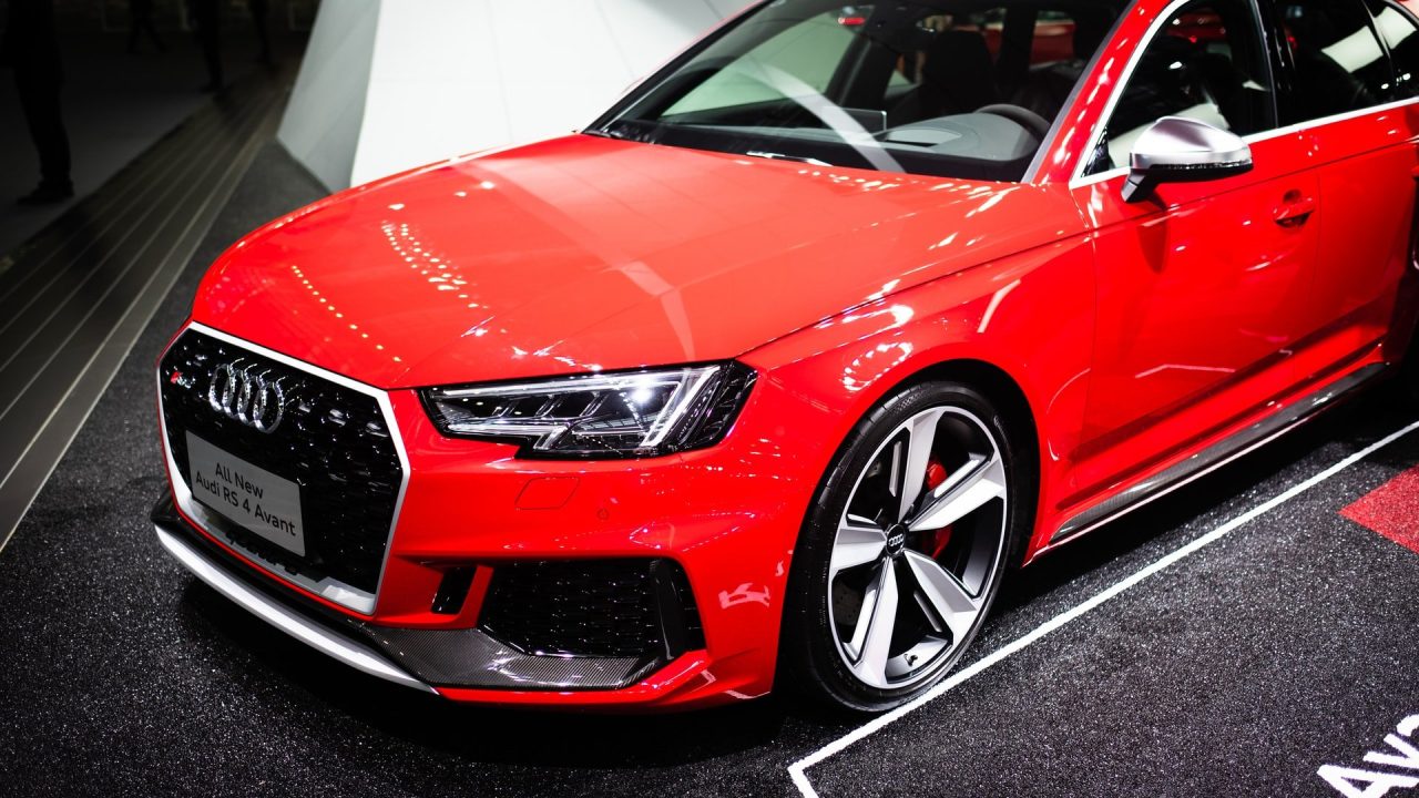 Audi rouge